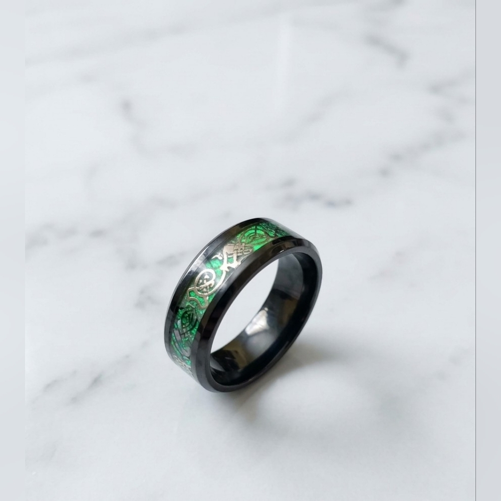 Mens Black Stainless Steel Celtic Knot Inlay Band Ring Size 13 Irish Jewelry!